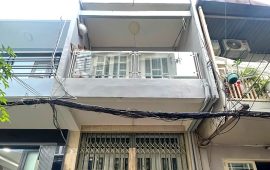 Nhà Nở Hậu 2 Lầu Hẻm Trần Hưng Đạo – Vị Trí Đẹp Quận 5, Giá Chỉ 4,68 Tỷ